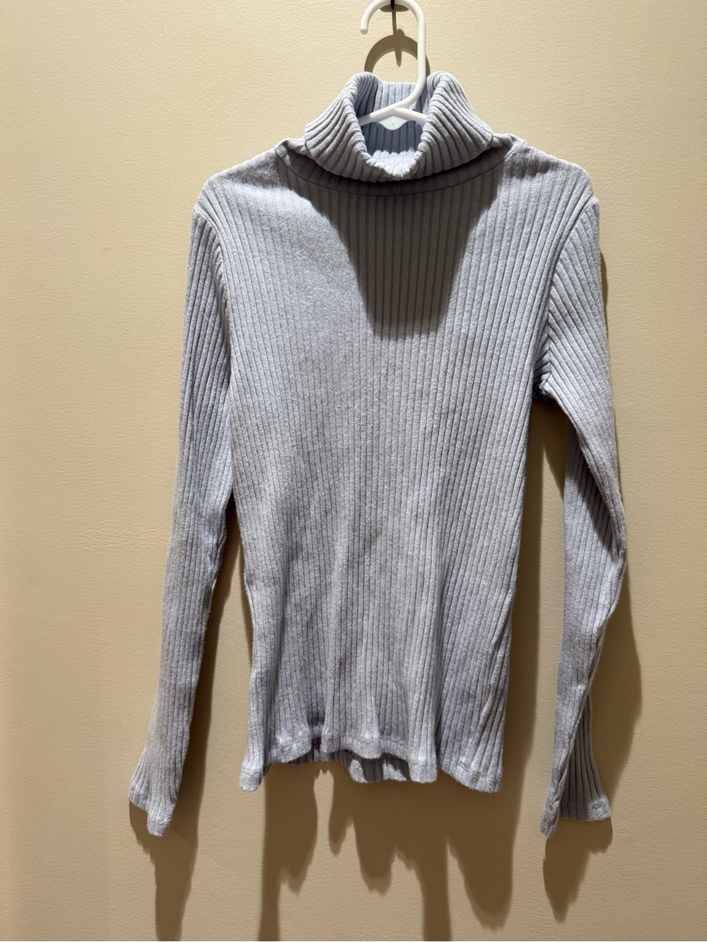 Zara Light Gray Ribbed Turtleneck Sweater - kids size 9